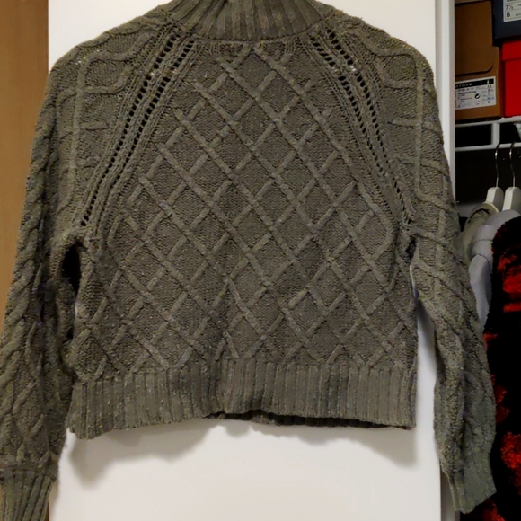 American Eagle sweater - Picture 2 of 2